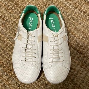 Women’s white Plae sneakers sz 8